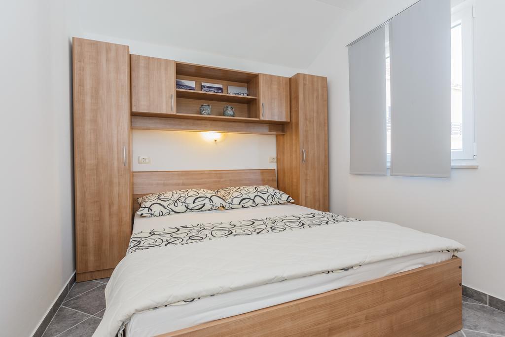 Apartments Viljac Trogir Chambre photo