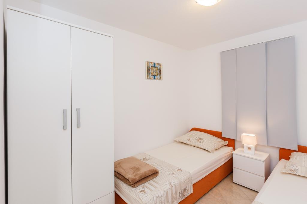 Apartments Viljac Trogir Chambre photo